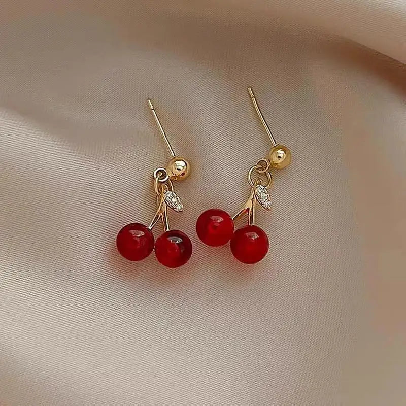 Années 60 Boucles d'Oreilles et Collier Cerise Rétro - Ma Penderie Vintage