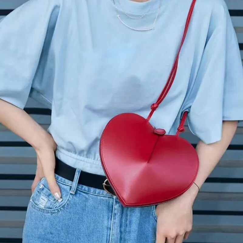 <tc>Años 60</tc> Bolso retro con forma de corazón